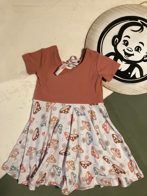 Robe Évolutive Princesse-Champignons