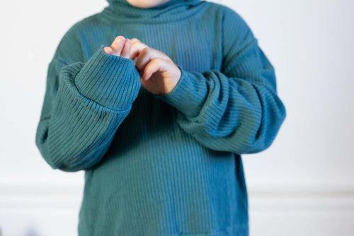 Chandail col roulé crop en bambou